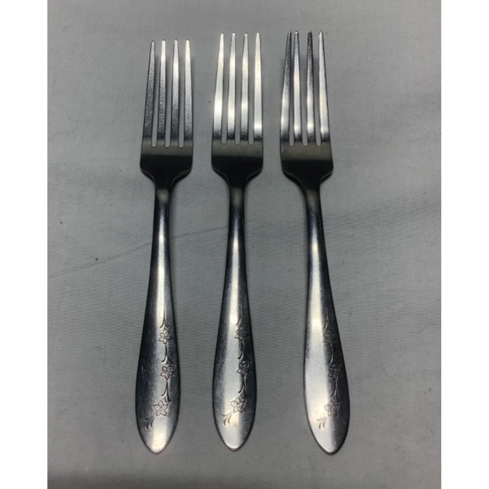 Vintage Wallace Stainless Steel Silverware Set New Day Fork Spoon Knife
